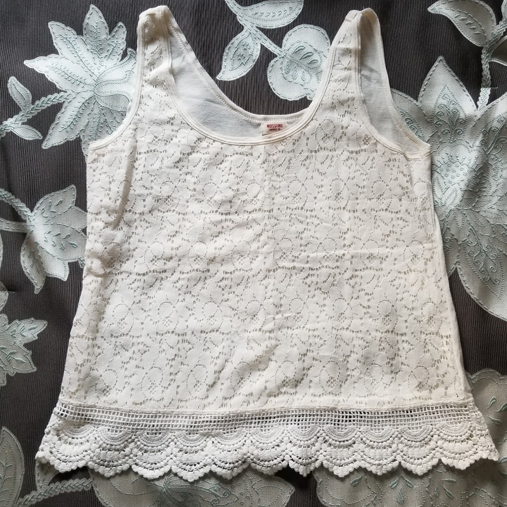 Large lace tank